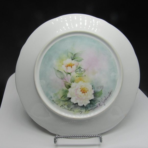 LOVELY HAND PAINTED 10" DIAMETER PLATE - Picture 5 of 7